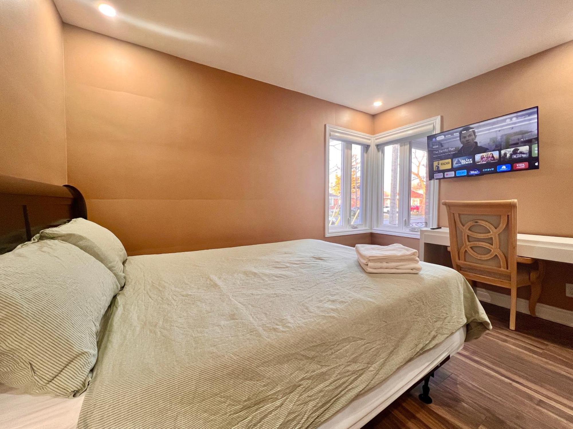 Upgraded Rooms With Bath 7-Min To Subway Near Downsview Rogers Stadium Toronto Bagian luar foto