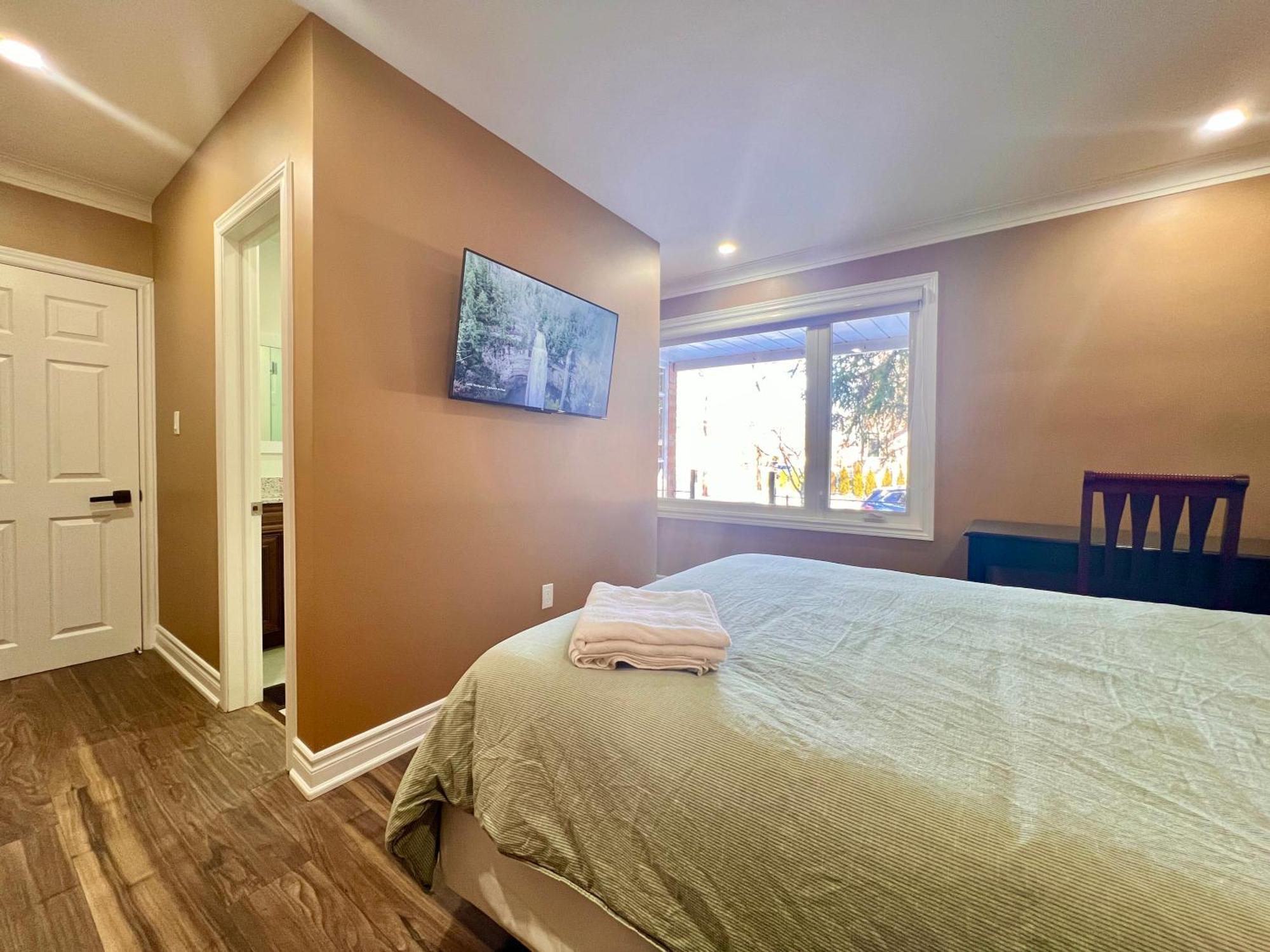 Upgraded Rooms With Bath 7-Min To Subway Near Downsview Rogers Stadium Toronto Bagian luar foto